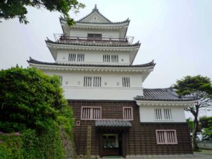 Hirado Island Autumn Road Trip: Unveiling Coastal Beauty & Hidden Churches by Rental Car