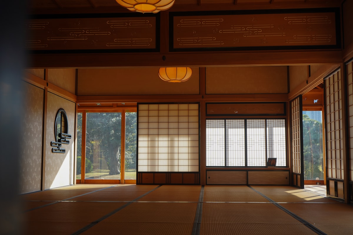 Traditional Japanese room for where to stay guides