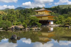 Kinkaku-ji or Kiyomizu-dera: Which Kyoto Temple Fits Your Day?